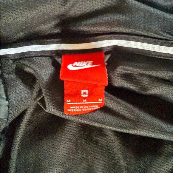 Nike Black Hooded Windbreaker Jacket with White Logo - Picture 6 of 7